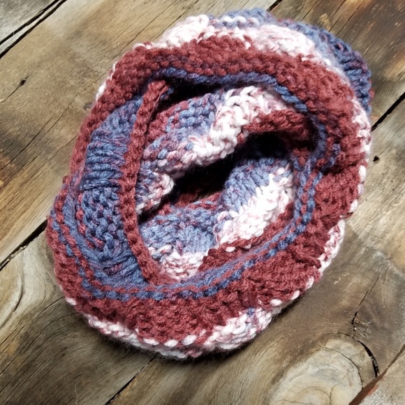 Handmade knitted stocking hat and scarf - Picture 2 of 6